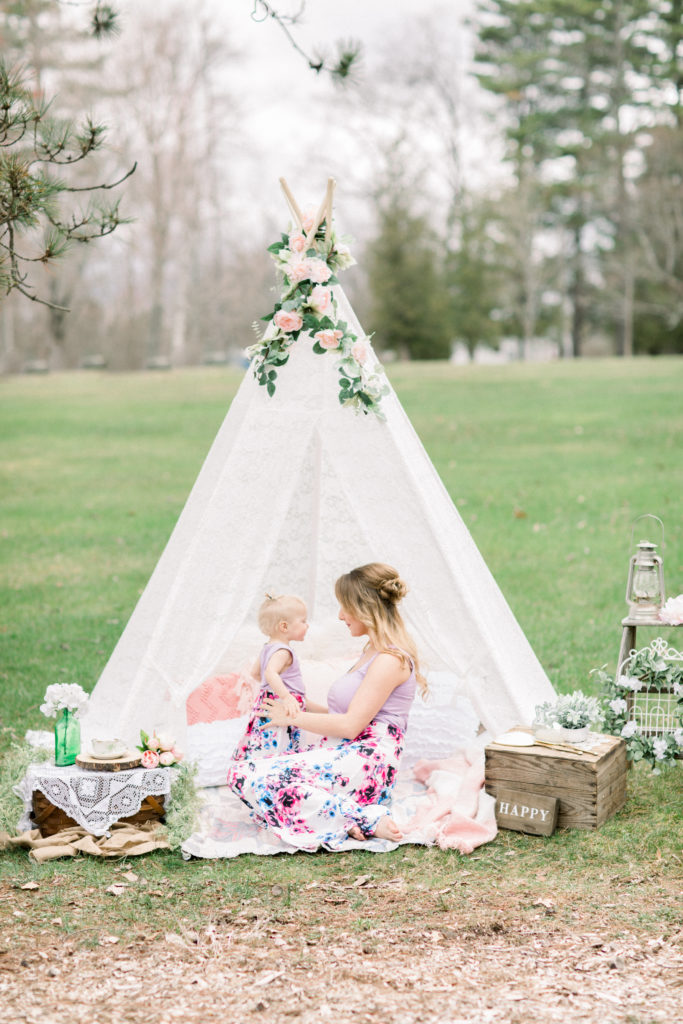 mother_s-day-lace-tent-mini-sessions-floral-mommy-and-me-daughter-belfast-city-park-maine